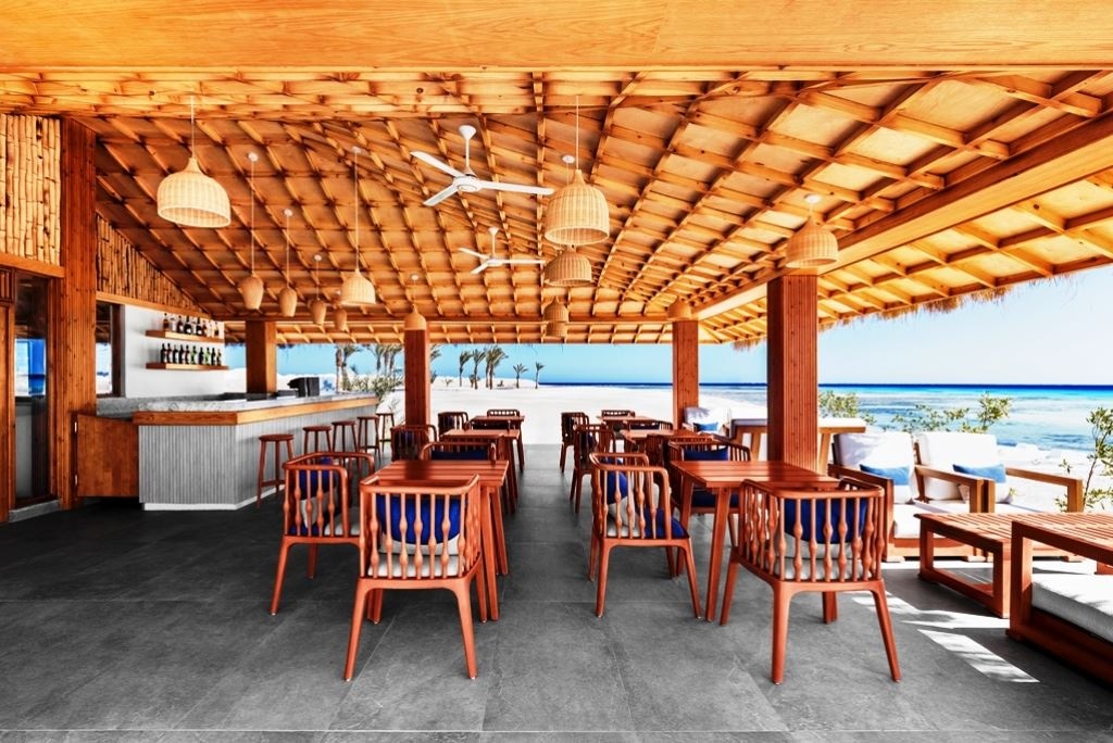 restaurants-beach-bar