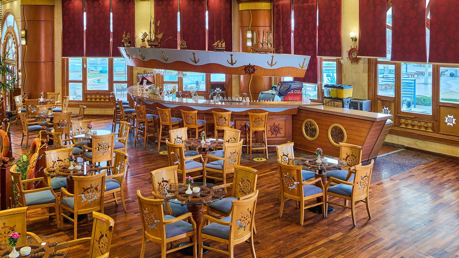 restaurants-sailor-bar