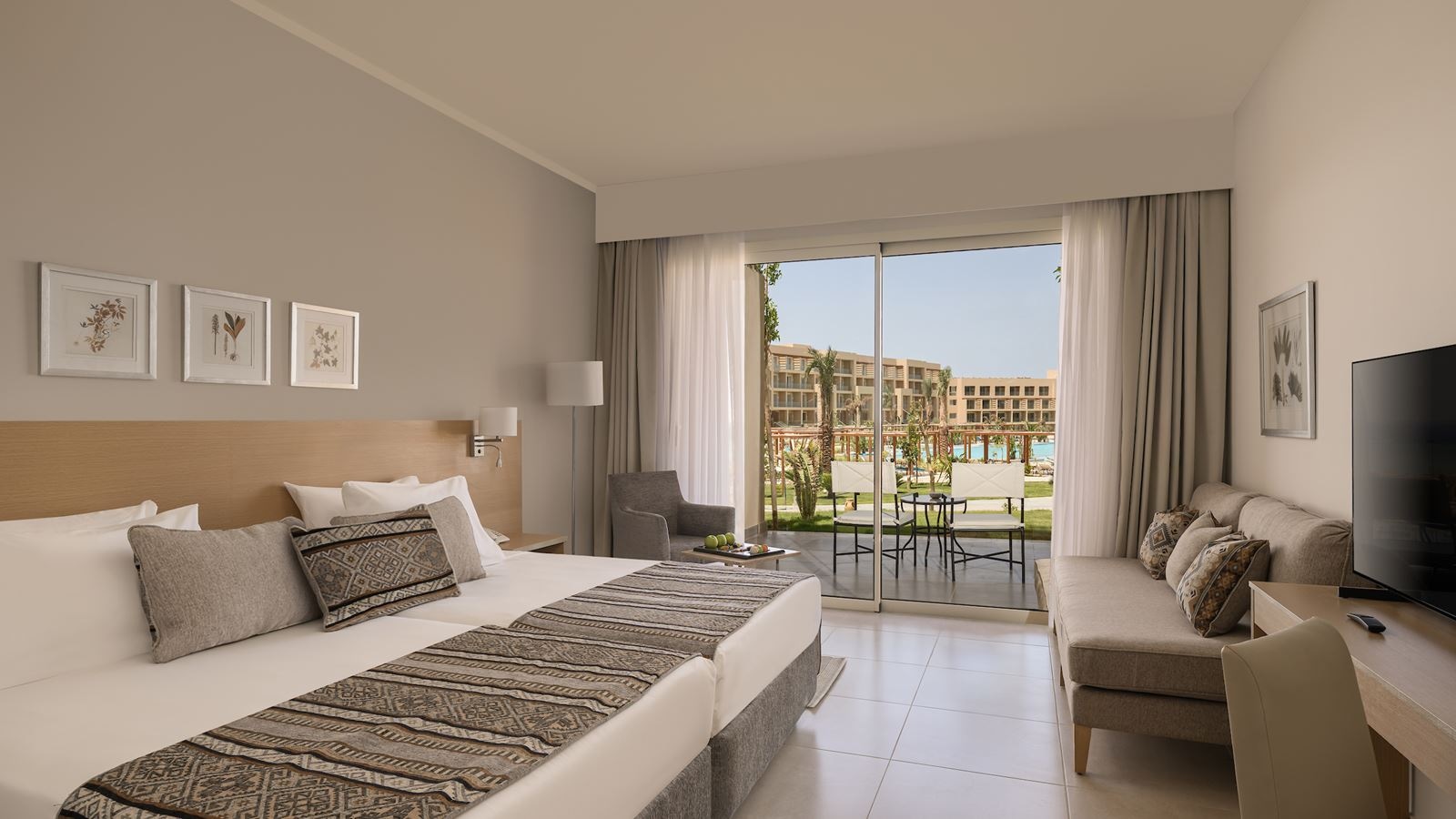 rooms-deluxe-family-sea-side