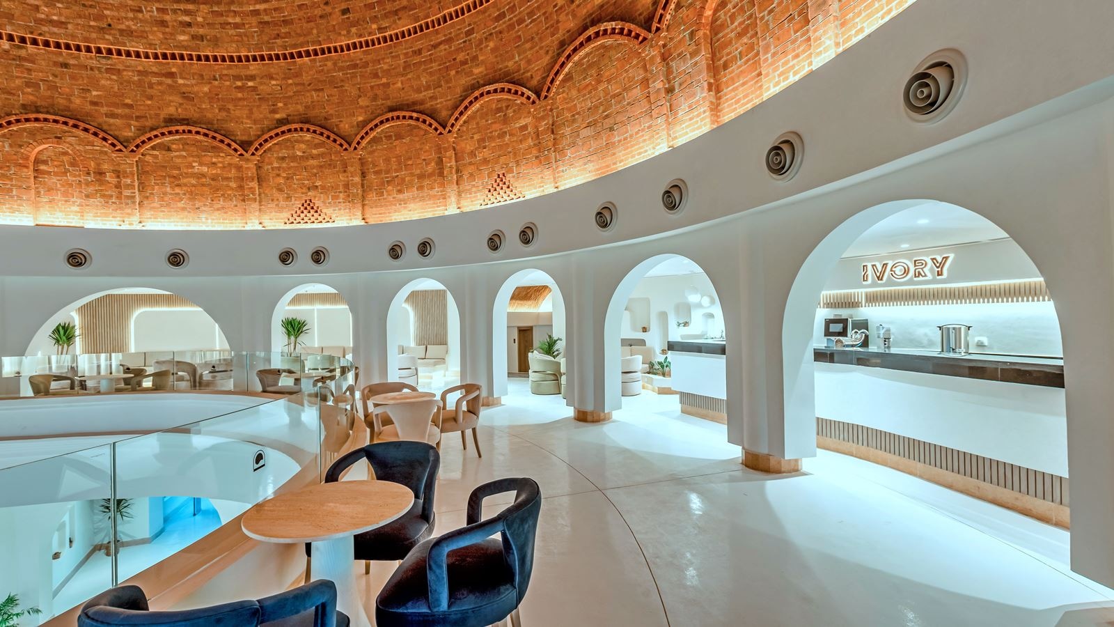 bars-ivory-lobby-bar