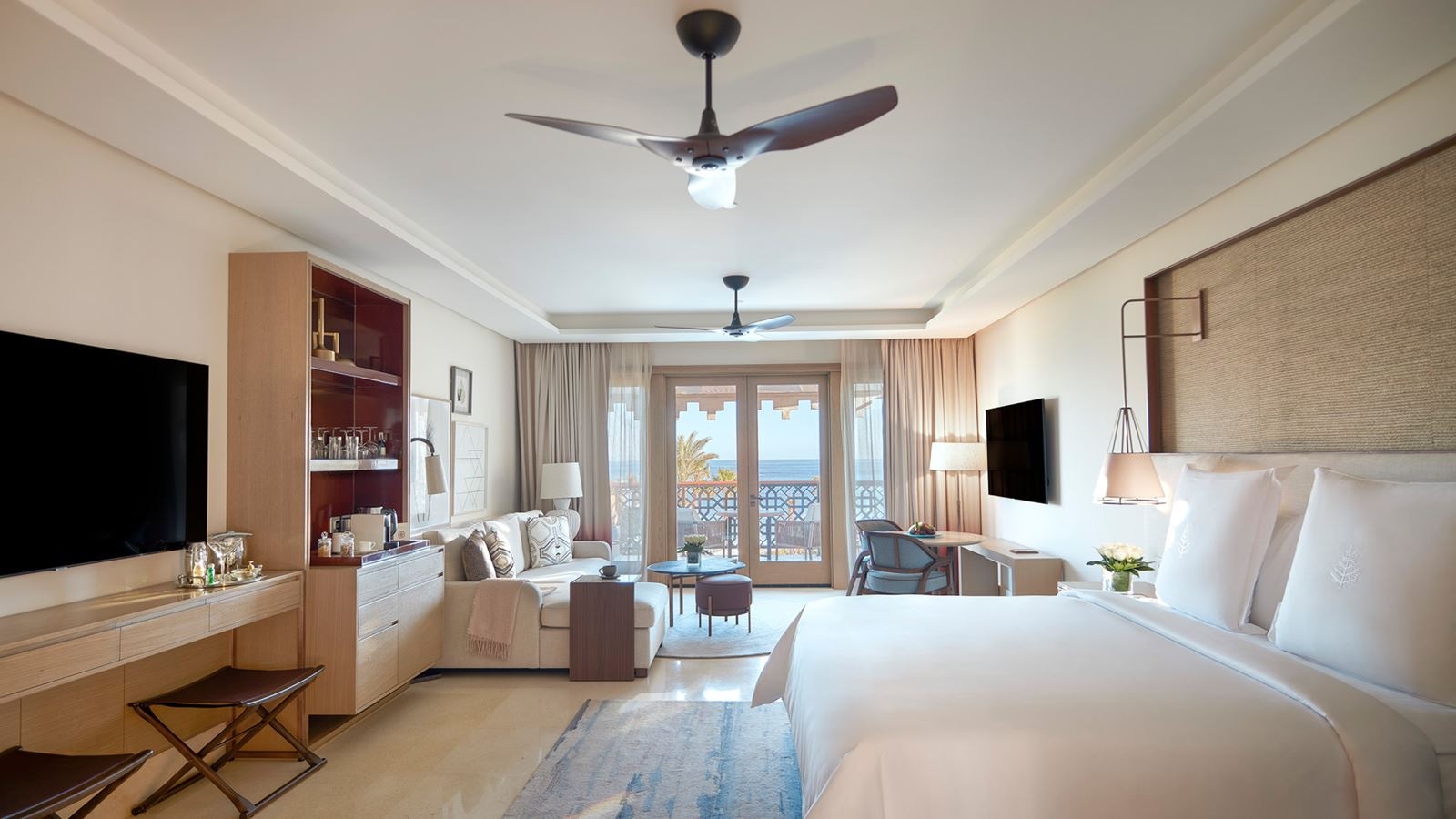 rooms-premier-sea-view-room-panoramic-sea-view