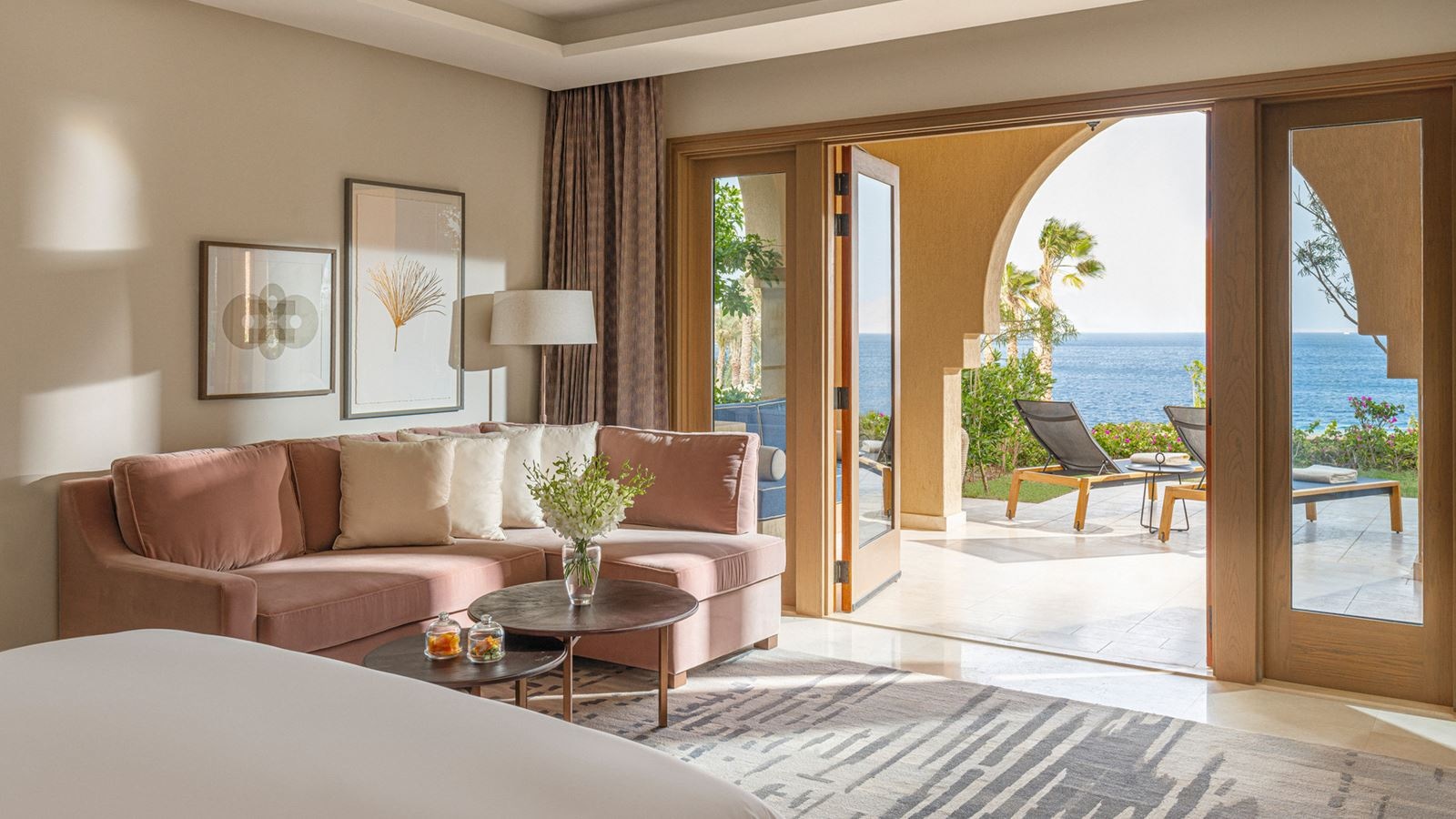 rooms-imperial-suite-with-pool