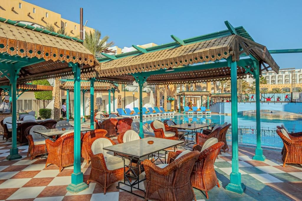 restaurants-restaurants