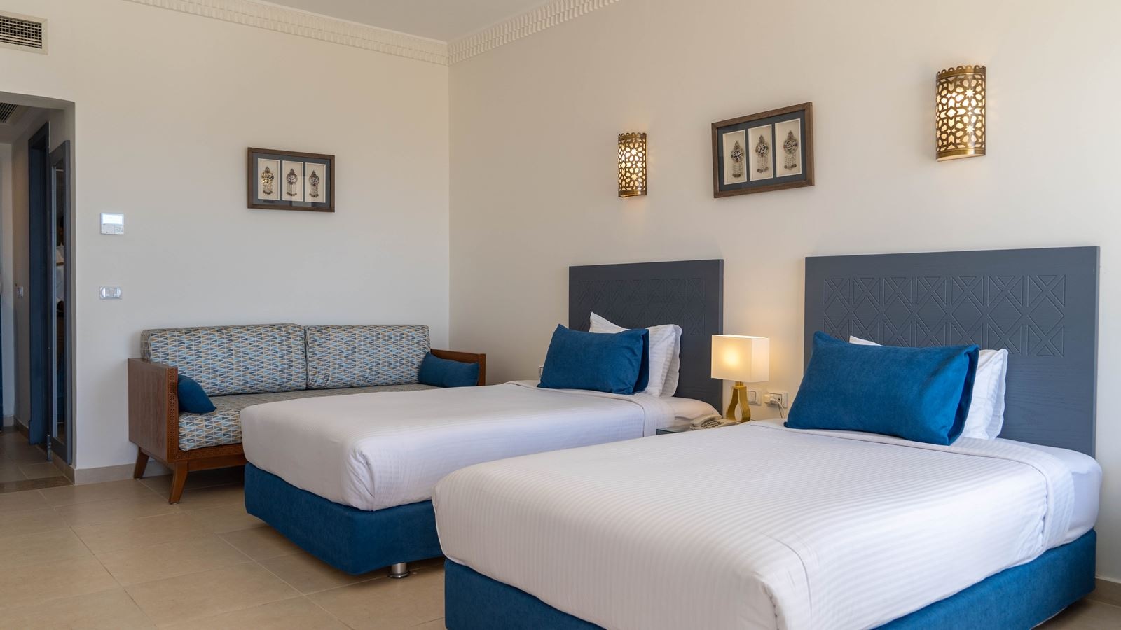 rooms-superior-room--sea-view