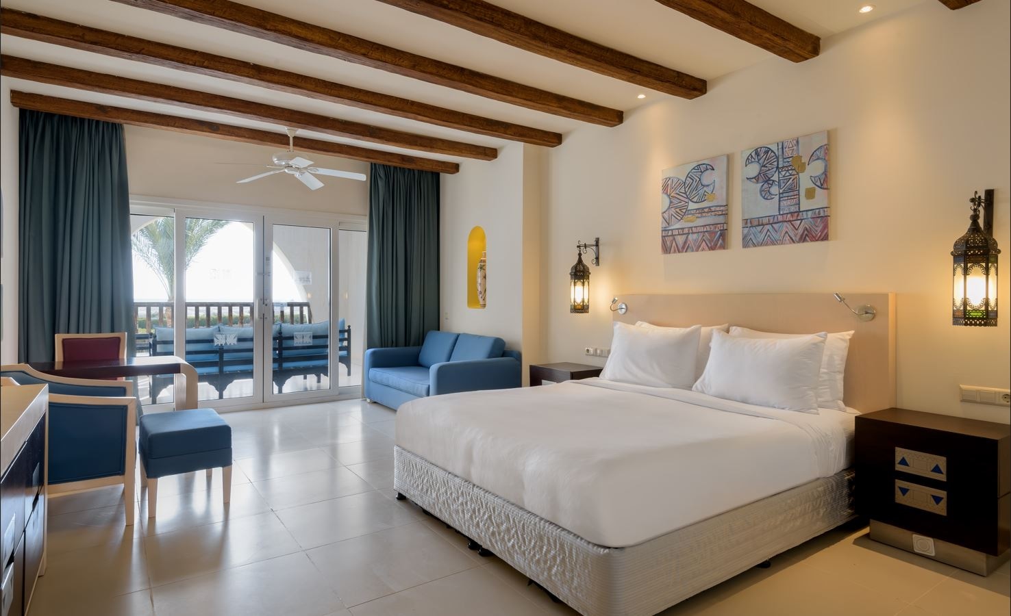 rooms-deluxe-partial-sea-view