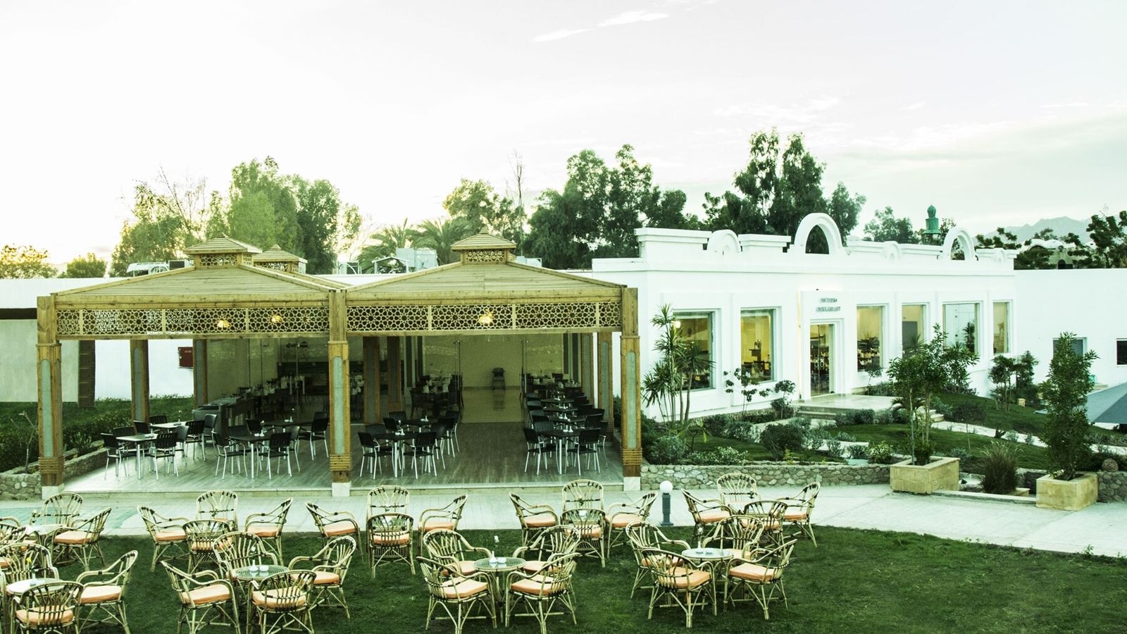 restaurants-restaurants