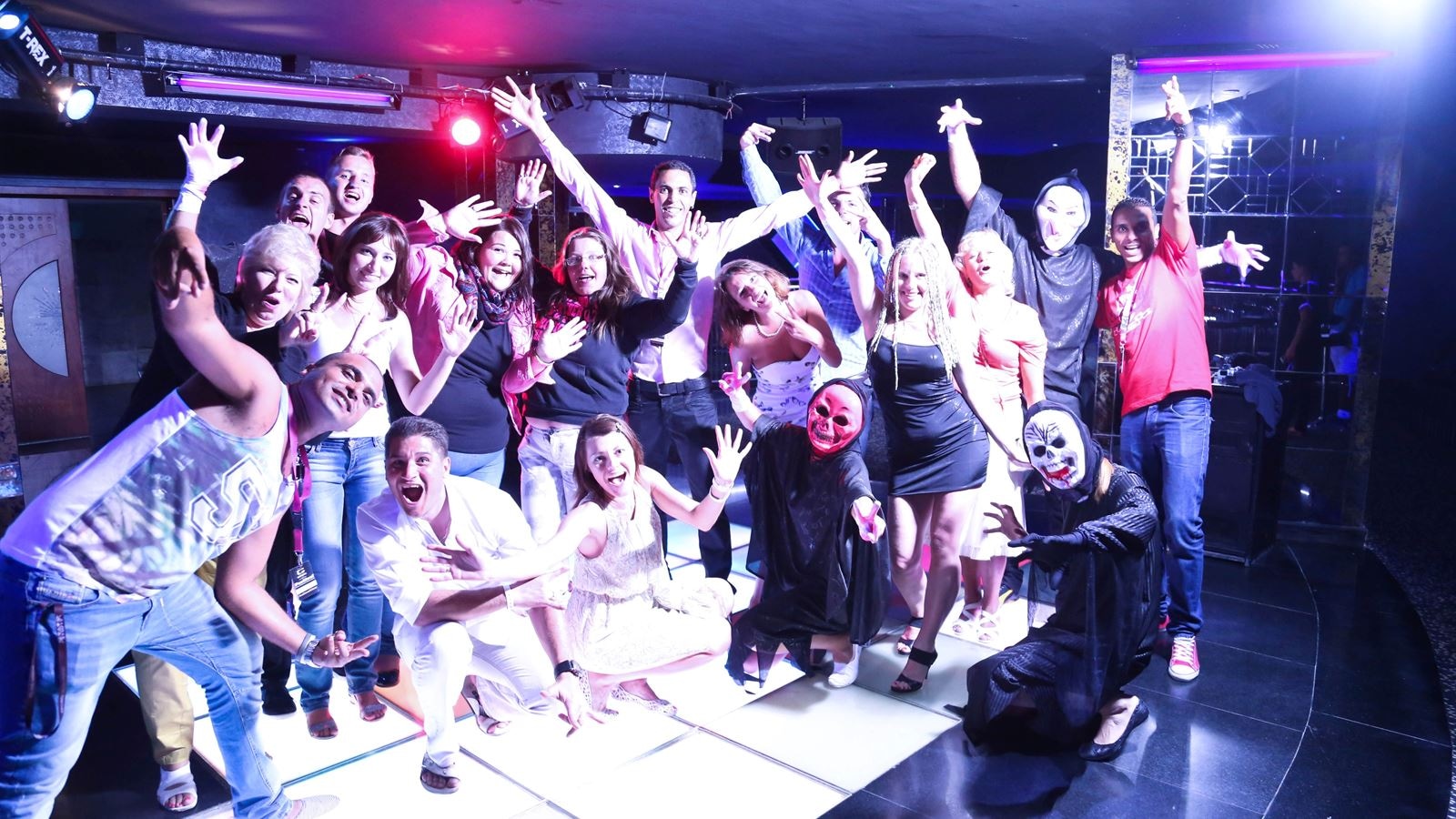 bars-sparks-night-club