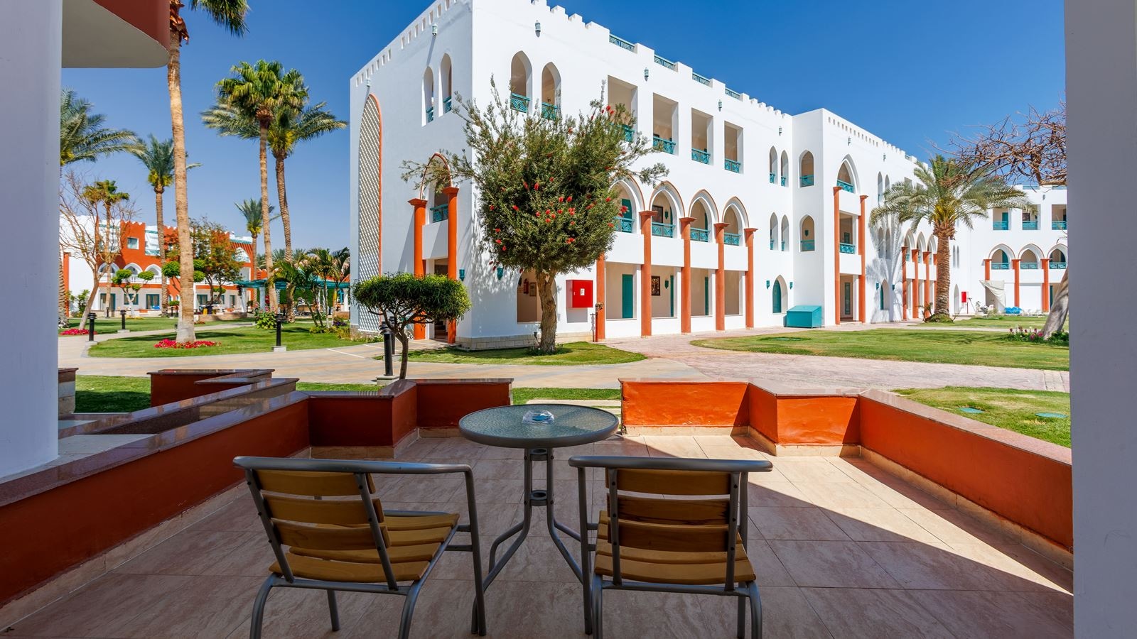 rooms-junior-suite-garden-view