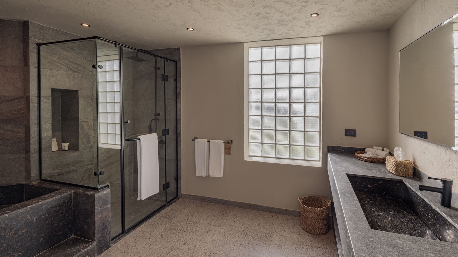 rooms-swim-up-junior-suite-sea-view