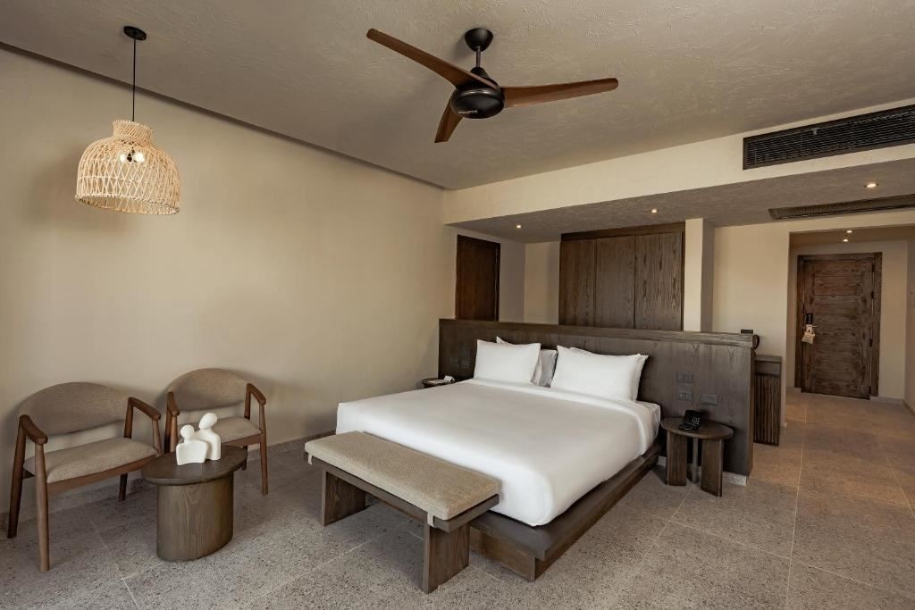 rooms-double-room-deluxe-sea-view