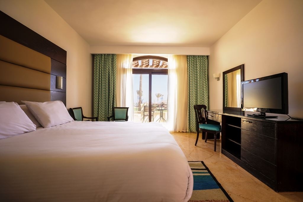 rooms-superior-sea-view-room