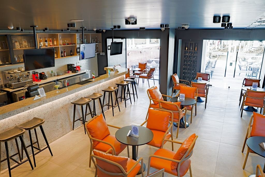 restaurants-restaurants