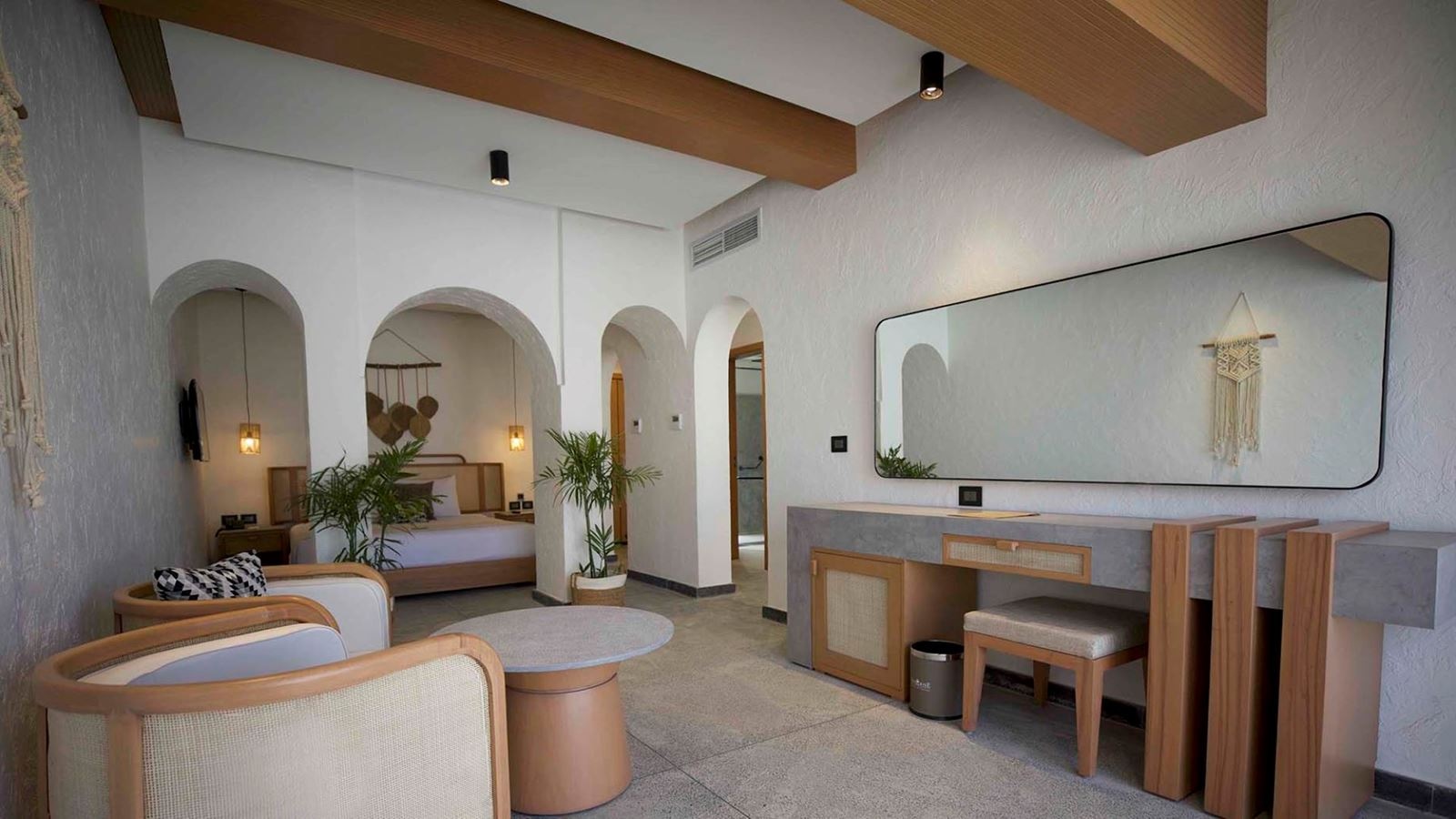 rooms-tucana-pool-suite--pool-view--sv