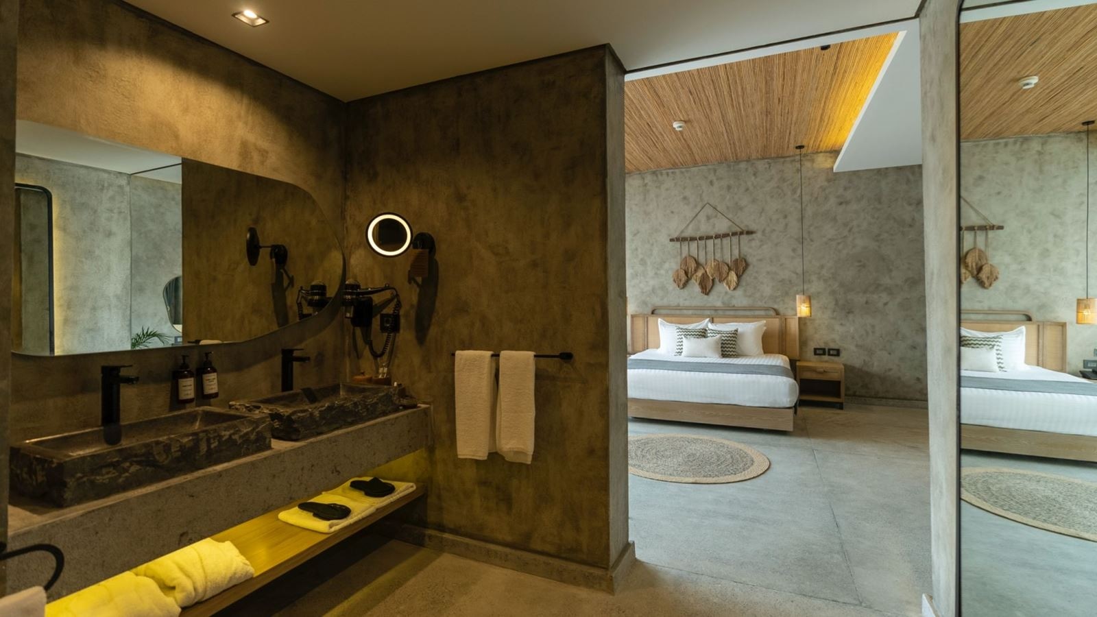 rooms-executive-pool-suite-sv