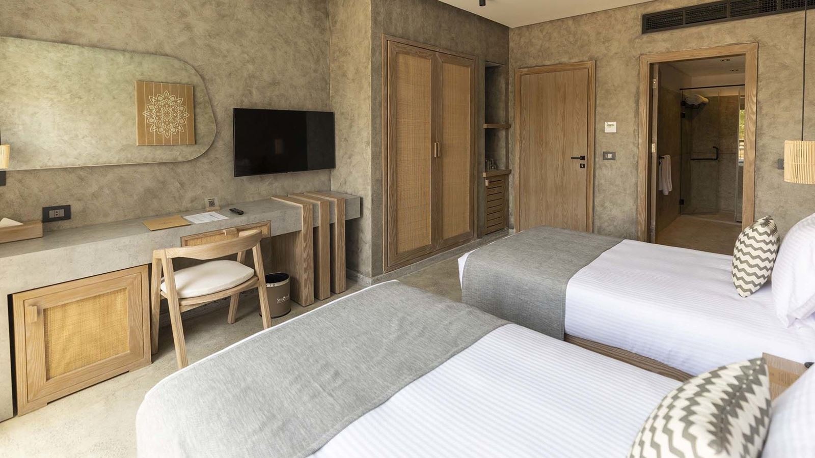 rooms-executive-suite-jacuzzi-sv