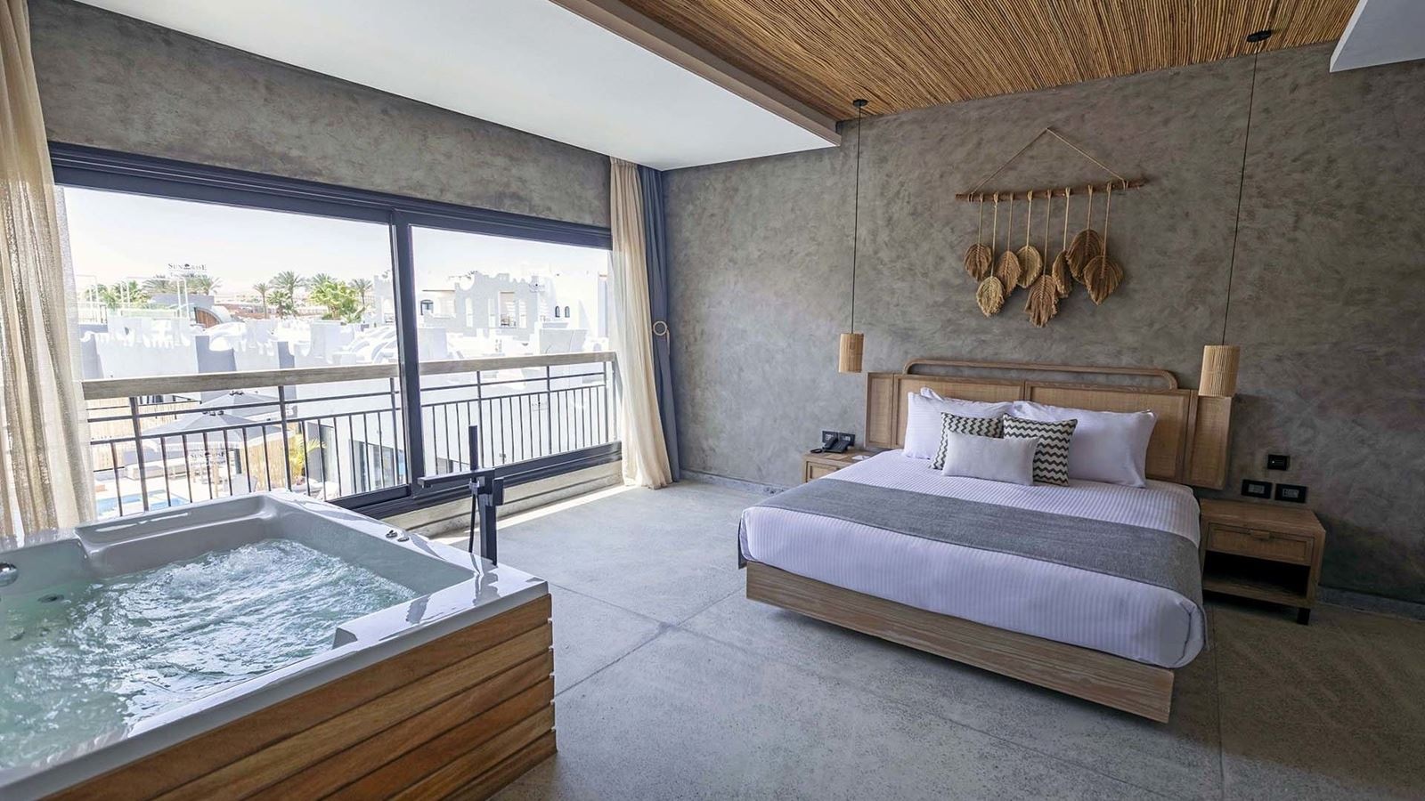 rooms-executive-suite-jacuzzi-sv