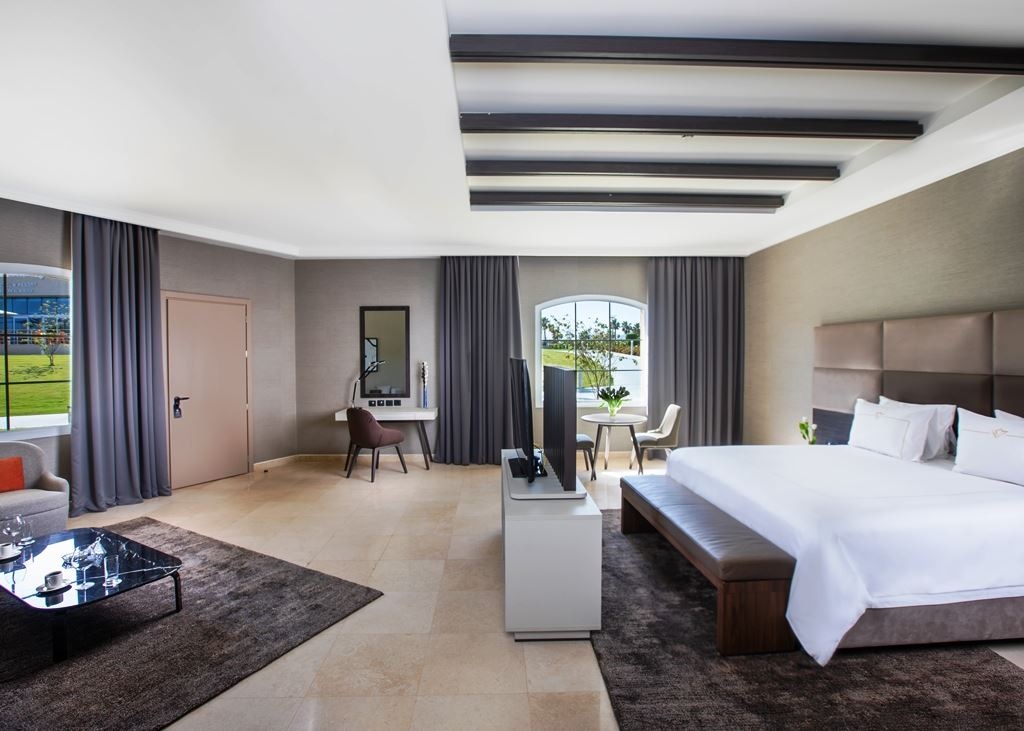 rooms-executive-suite