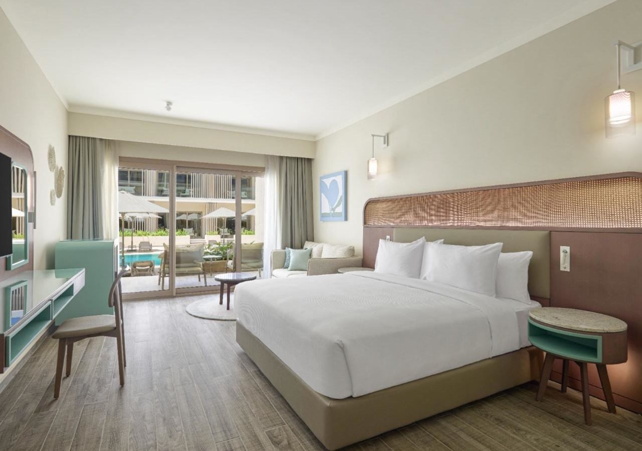 rooms-superior-room-with-pool-view