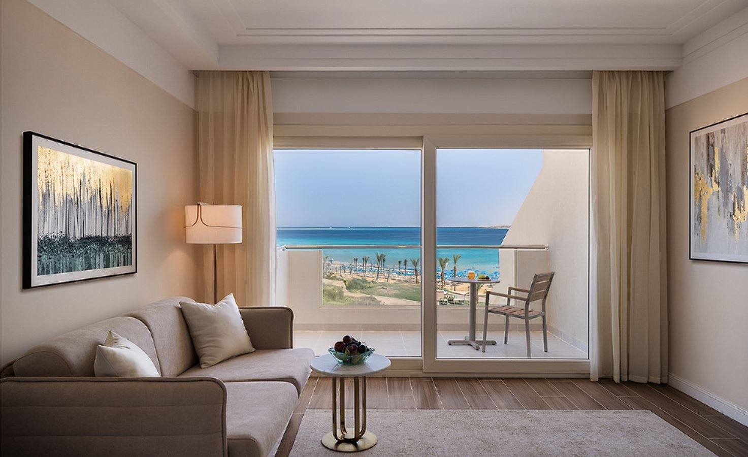 rooms-coral-grand-club-room-beach-front-view-vip-amenities