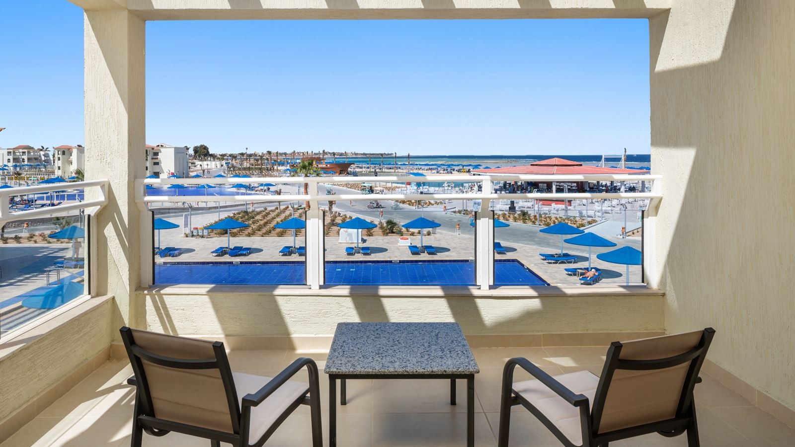 rooms-room-deluxe-beach-front