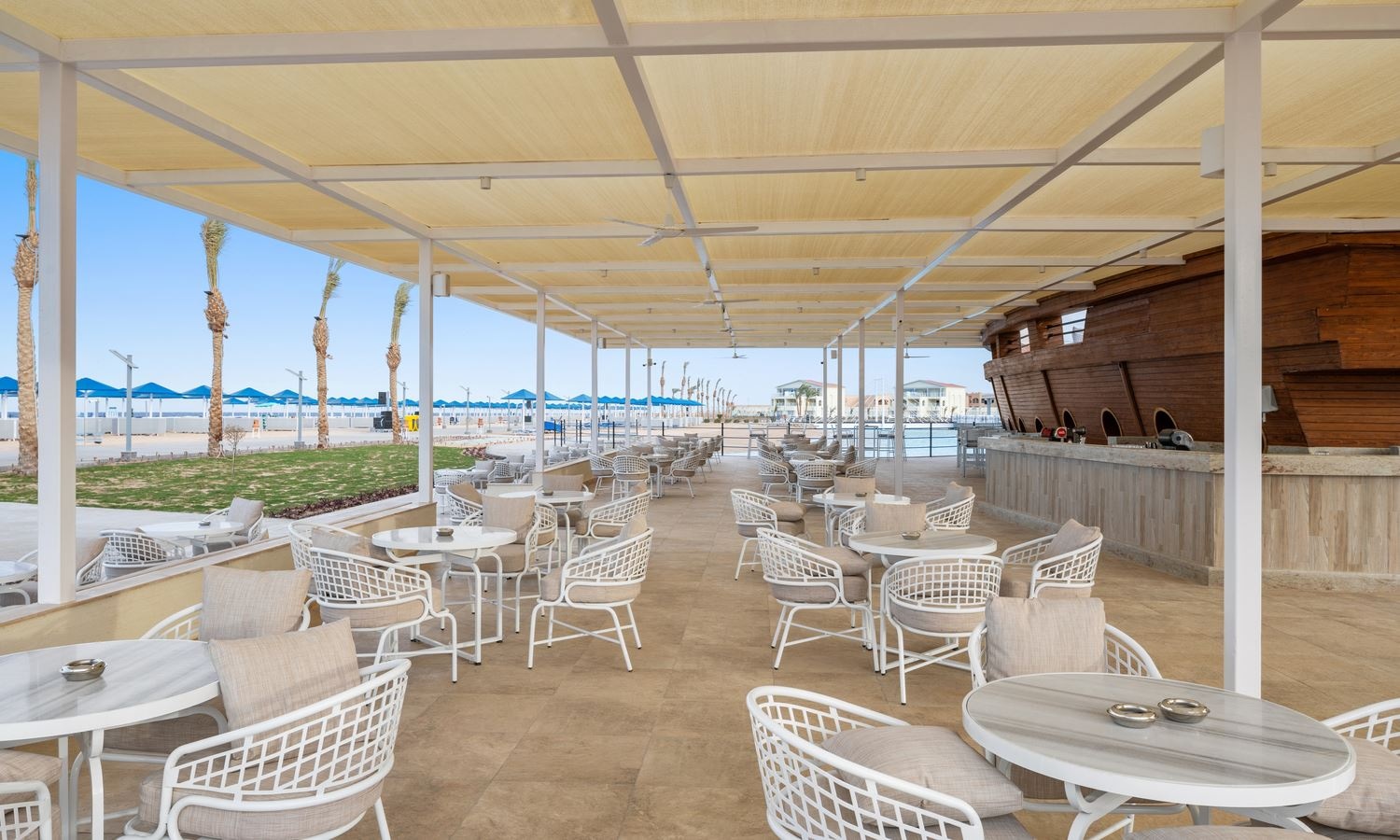 bars-beach-bar-andiamo