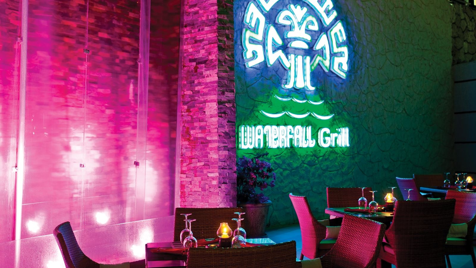 restaurants-waterfall-grill-restaurant