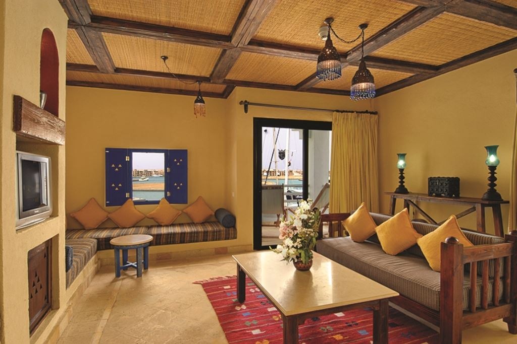 rooms-1-bedroom-suite-marina-view