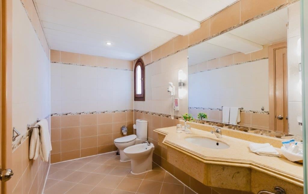 rooms-superior-room-pool