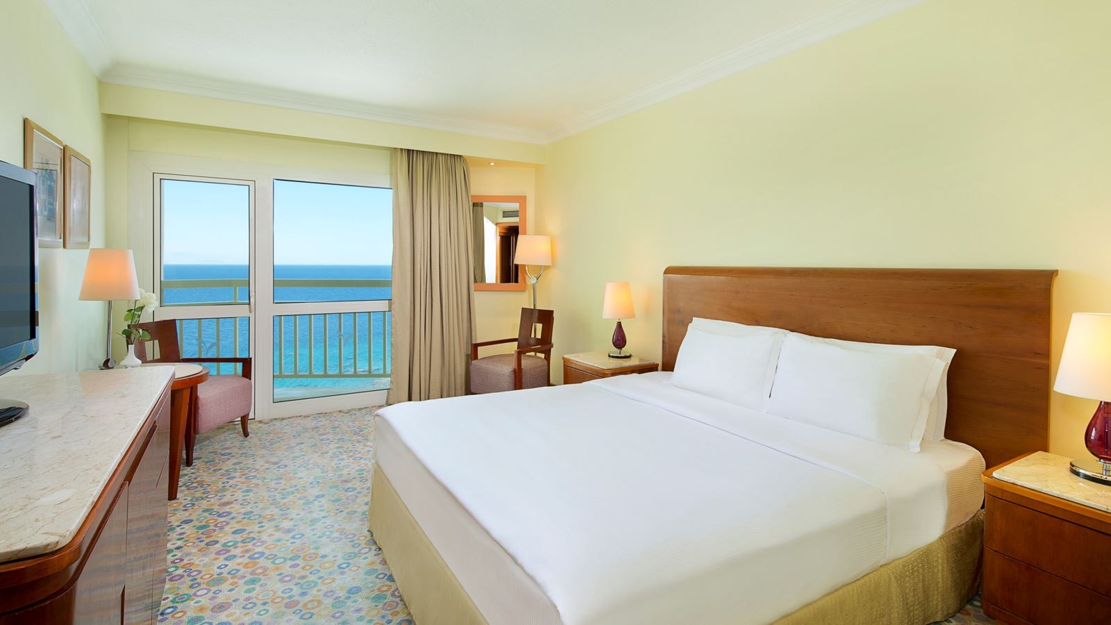 rooms-family-partial-sea-view-room