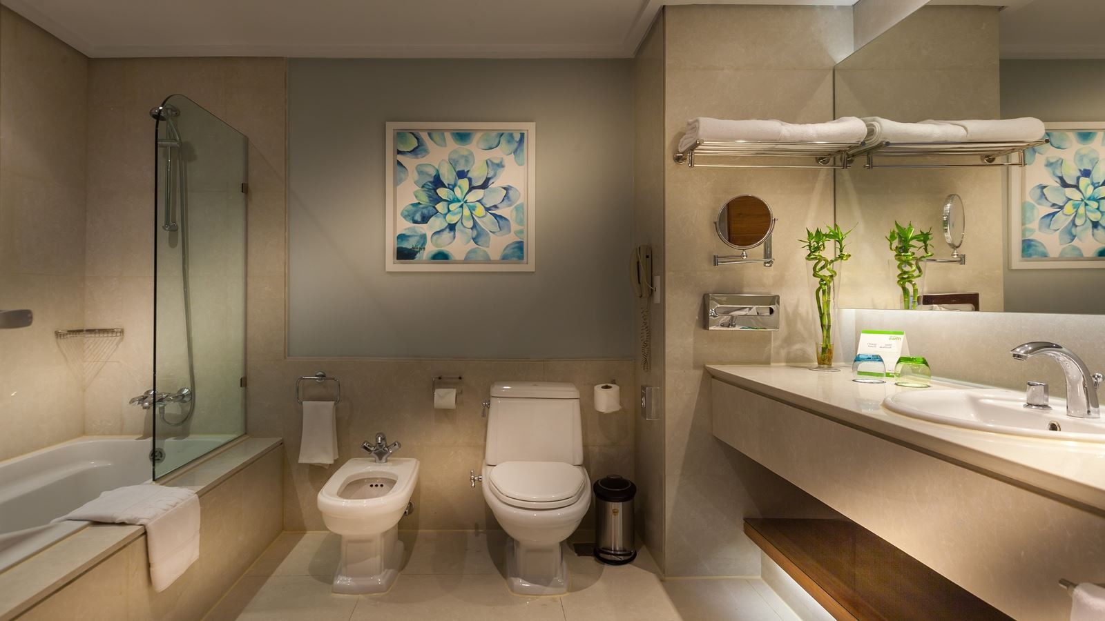 rooms-panoramic-sea-and-pool-view-room