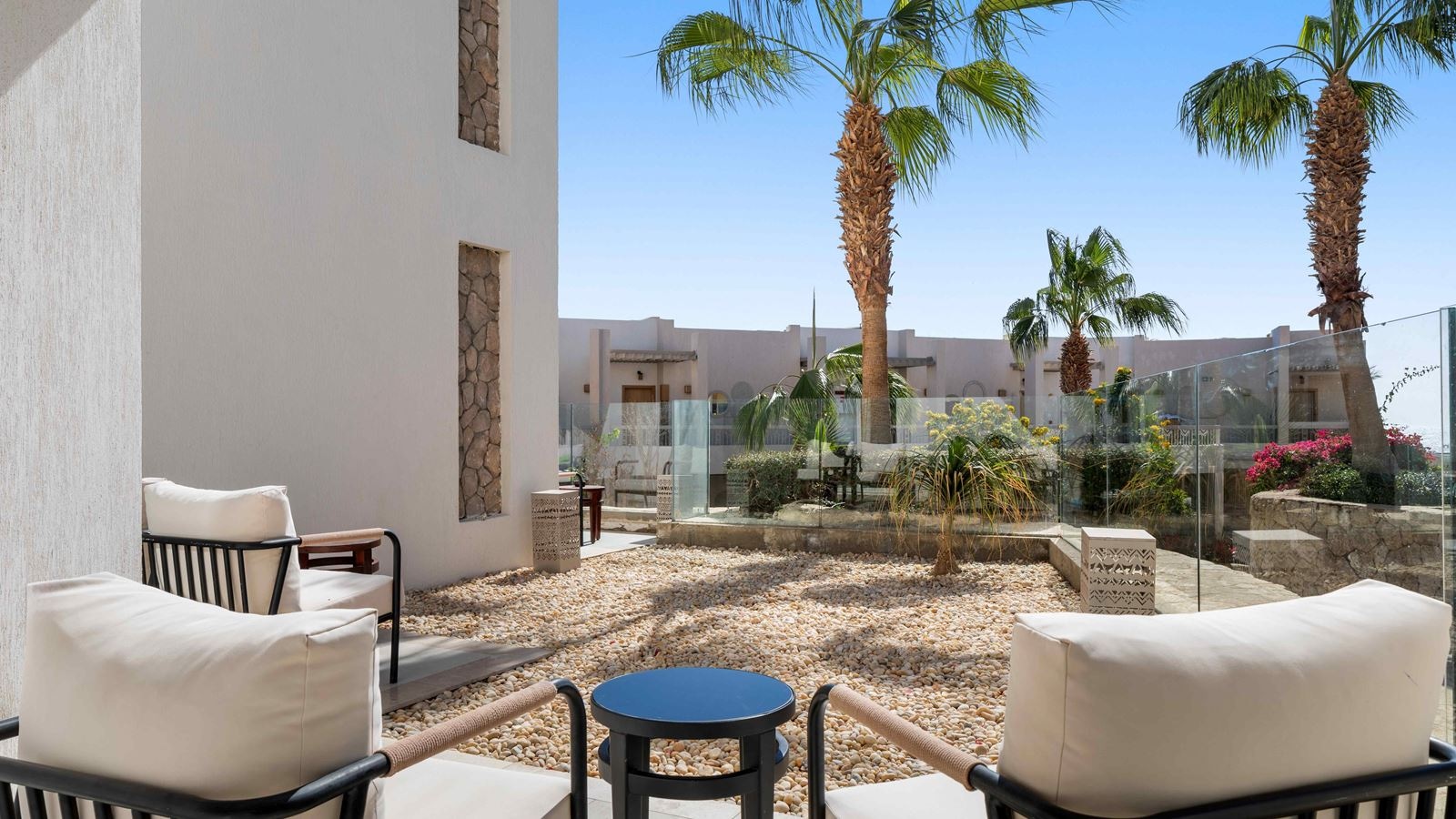 rooms-beachside-premium-room-garden-or-sea-view