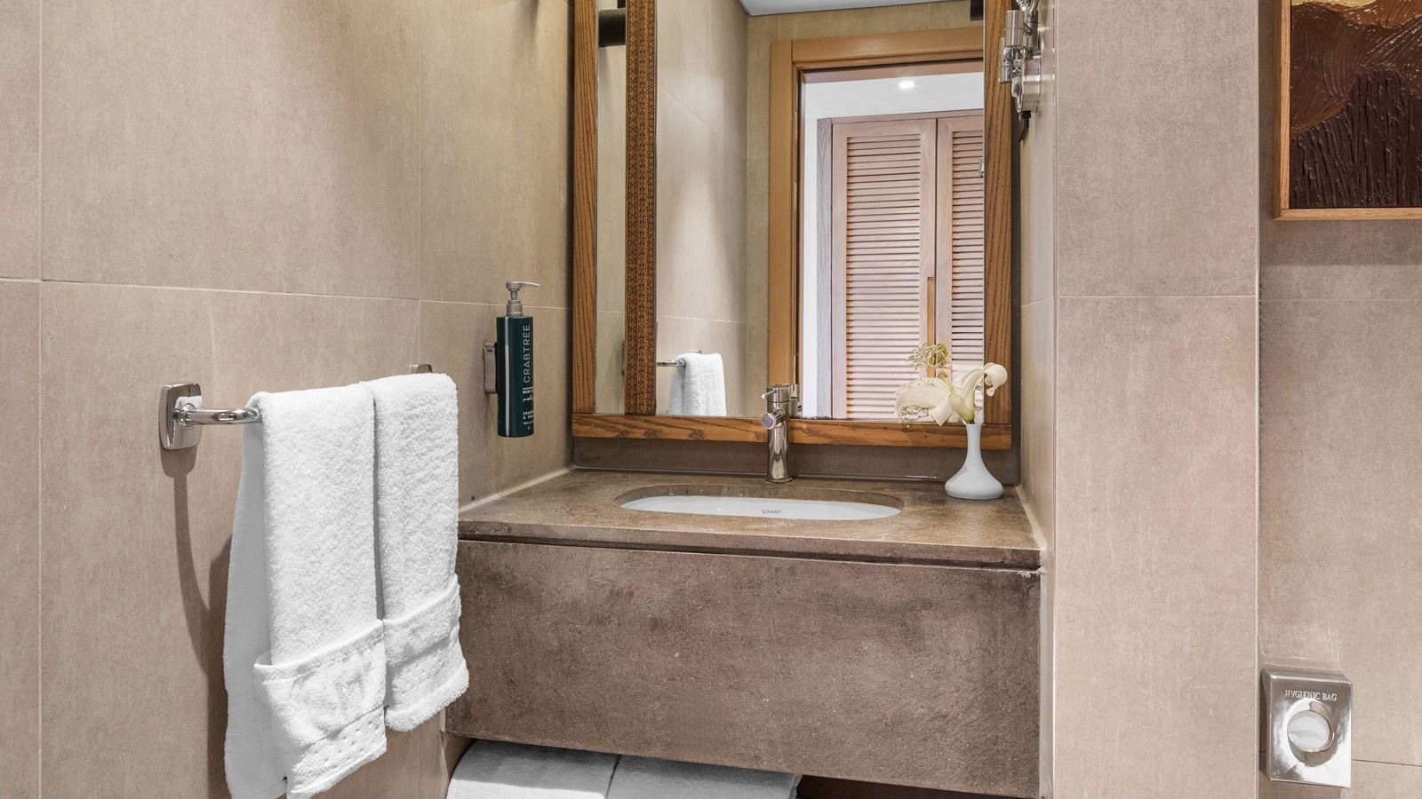 rooms-beachside-grand-premium-room-sea-view