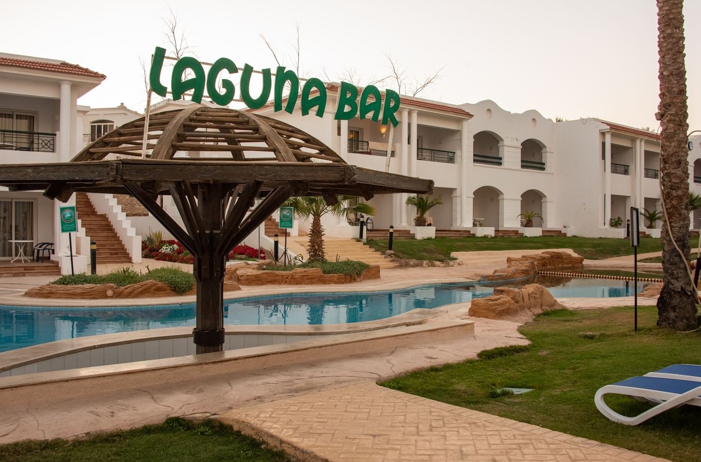 bars-laguna-bar