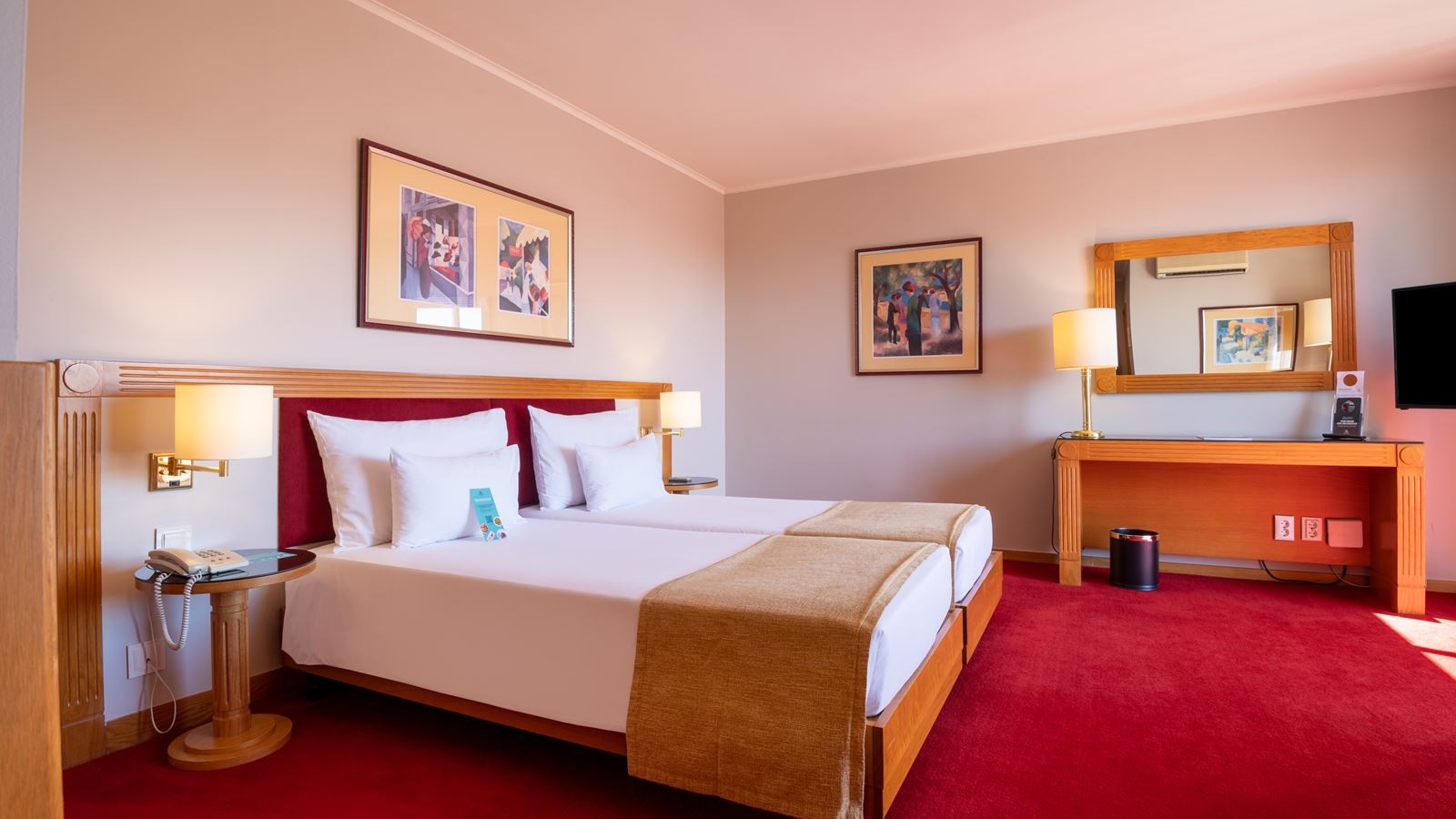 rooms-db--double-standard