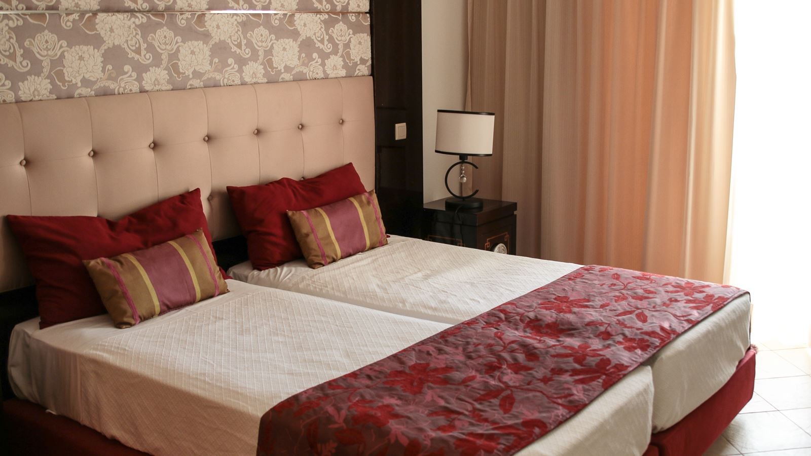 rooms-one-bedroom-junior-suite