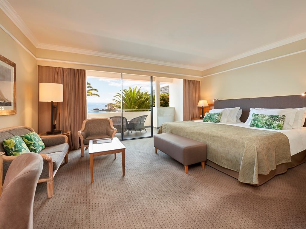 rooms-dl--standard-side-sea-view