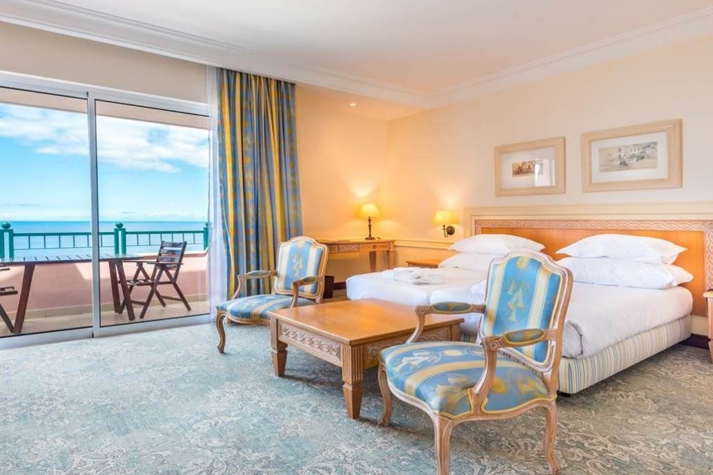 rooms-deluxe-balcony-superior