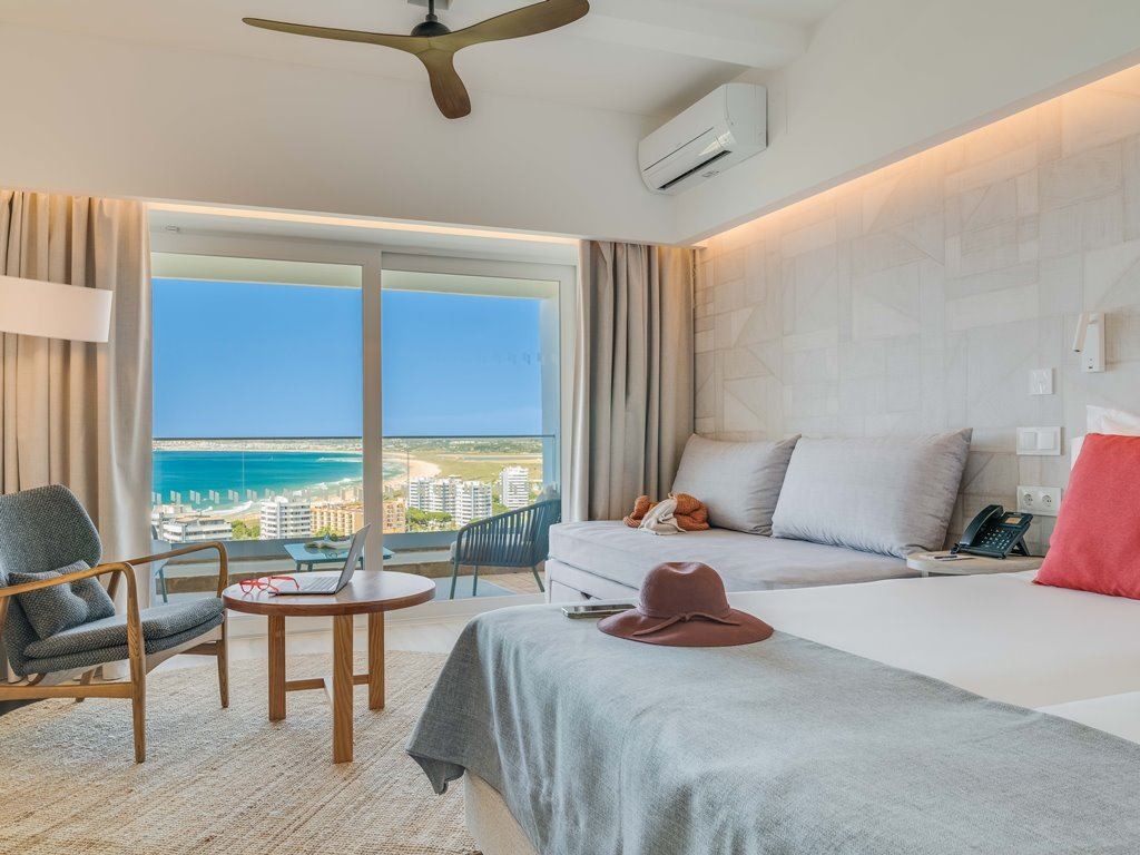 rooms-df--family-room