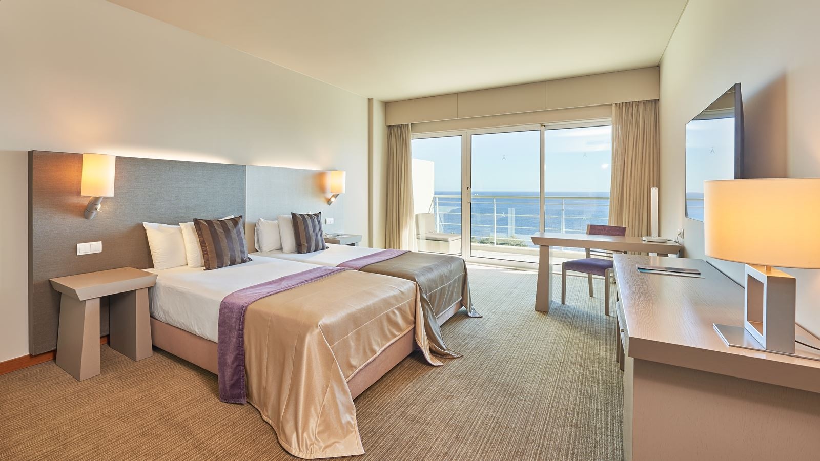 rooms-premium-suite-sea-view-with-full-equipped-kitchen