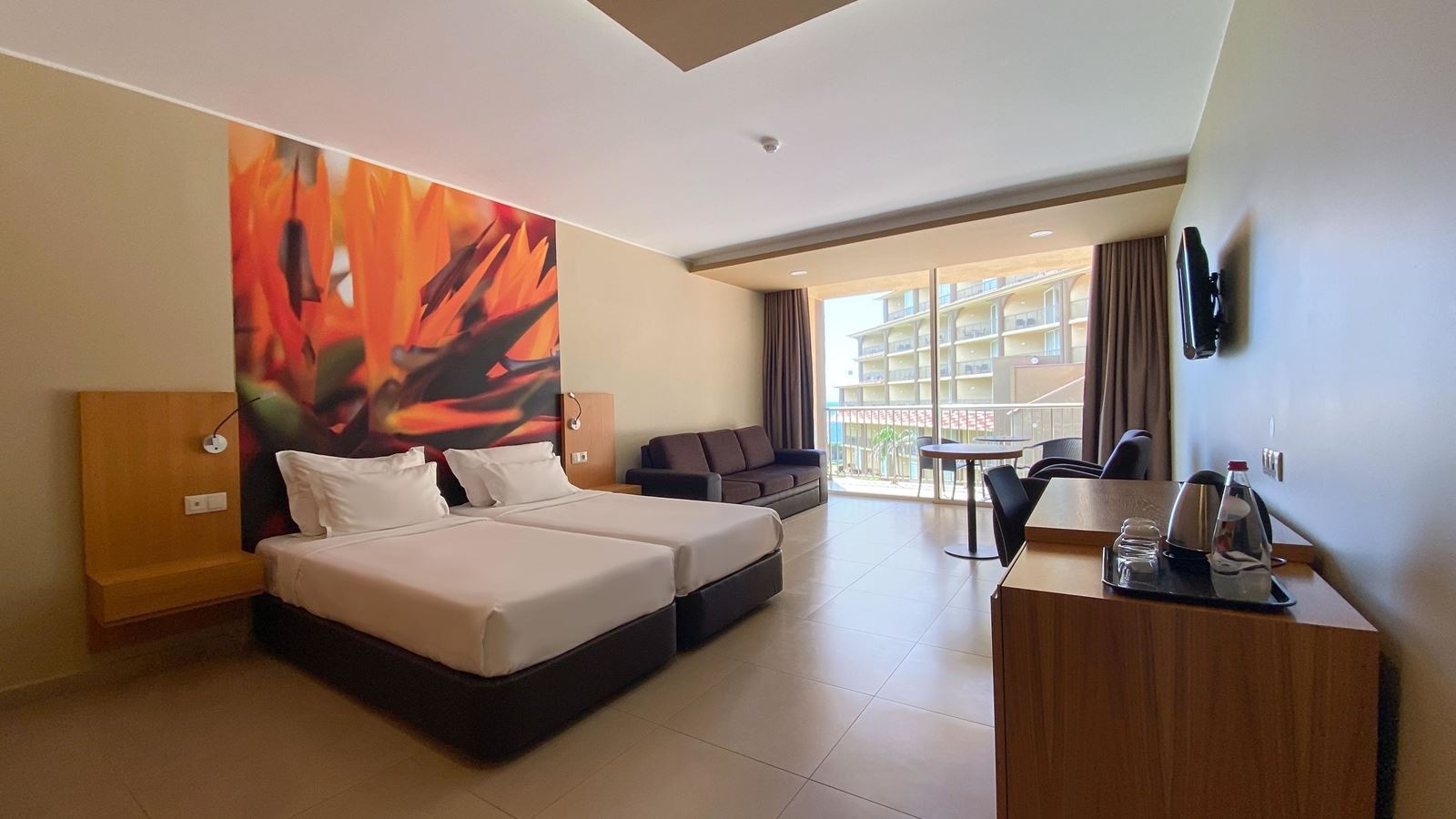 rooms-twin-partial-sea-view