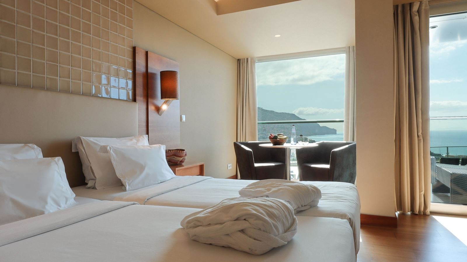 rooms-superior-sea-view-with-balcony-or-terrace