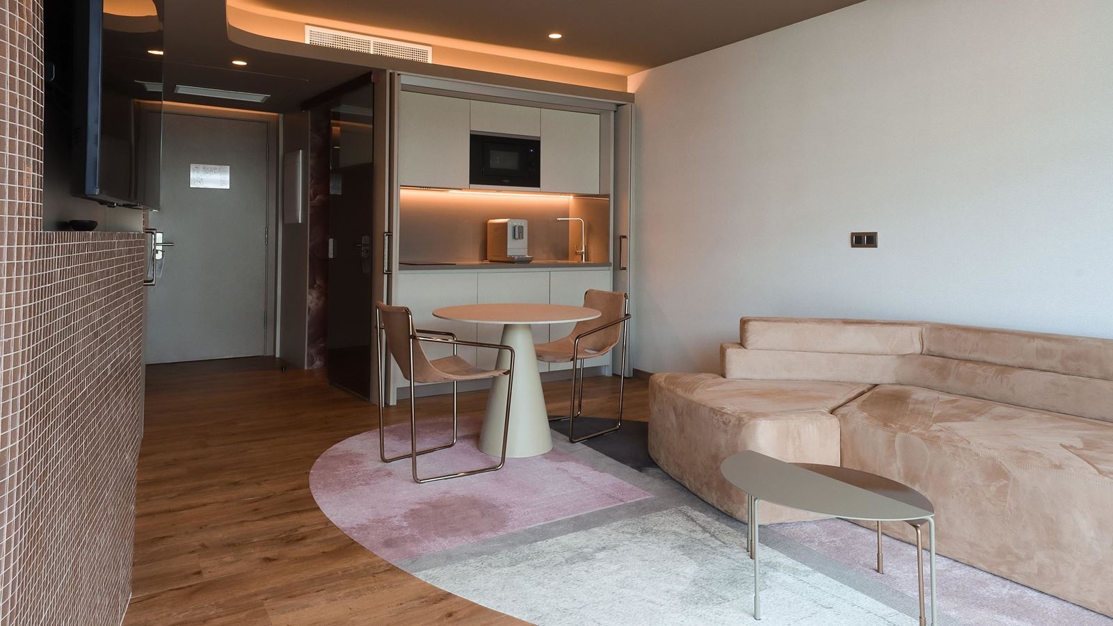 rooms-deluxe-junior-suite-with-balcony-or-terrace