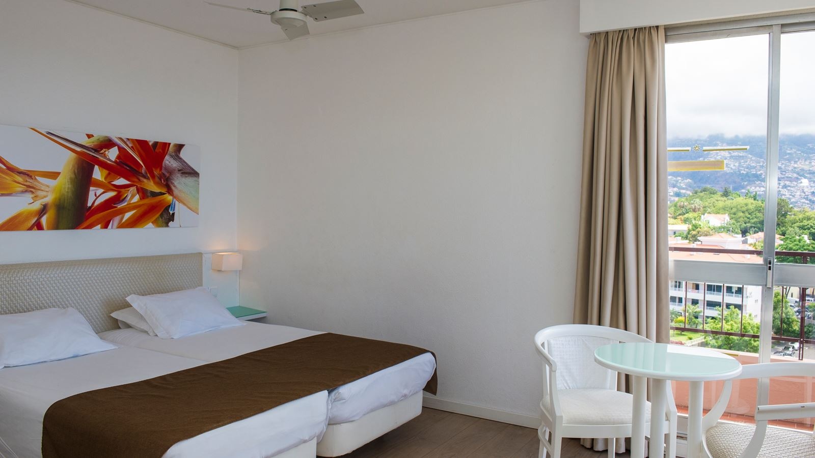 rooms-double-room-with-balcony