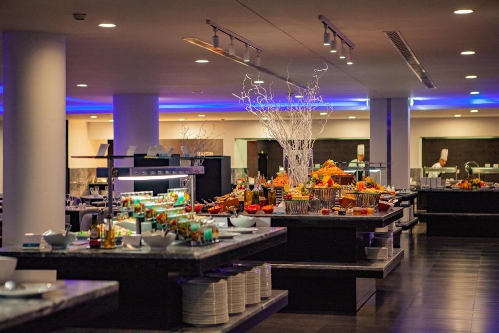 restaurants-main-restaurant