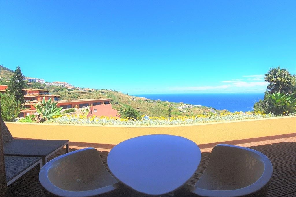 rooms-s1-spa-suite-seaview