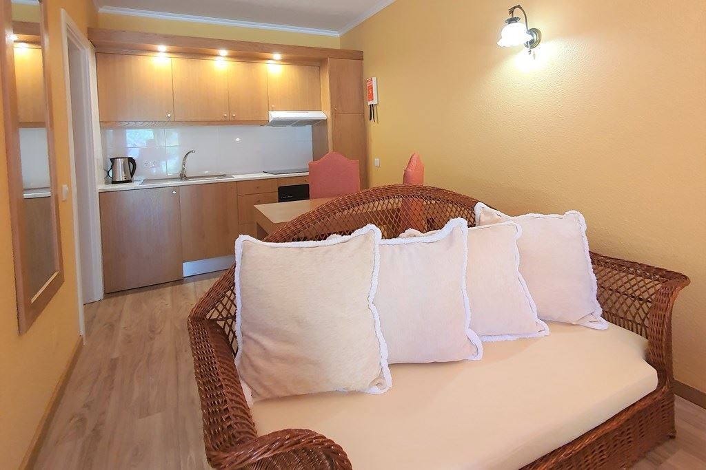 rooms-tj-studio-standard--garden-view