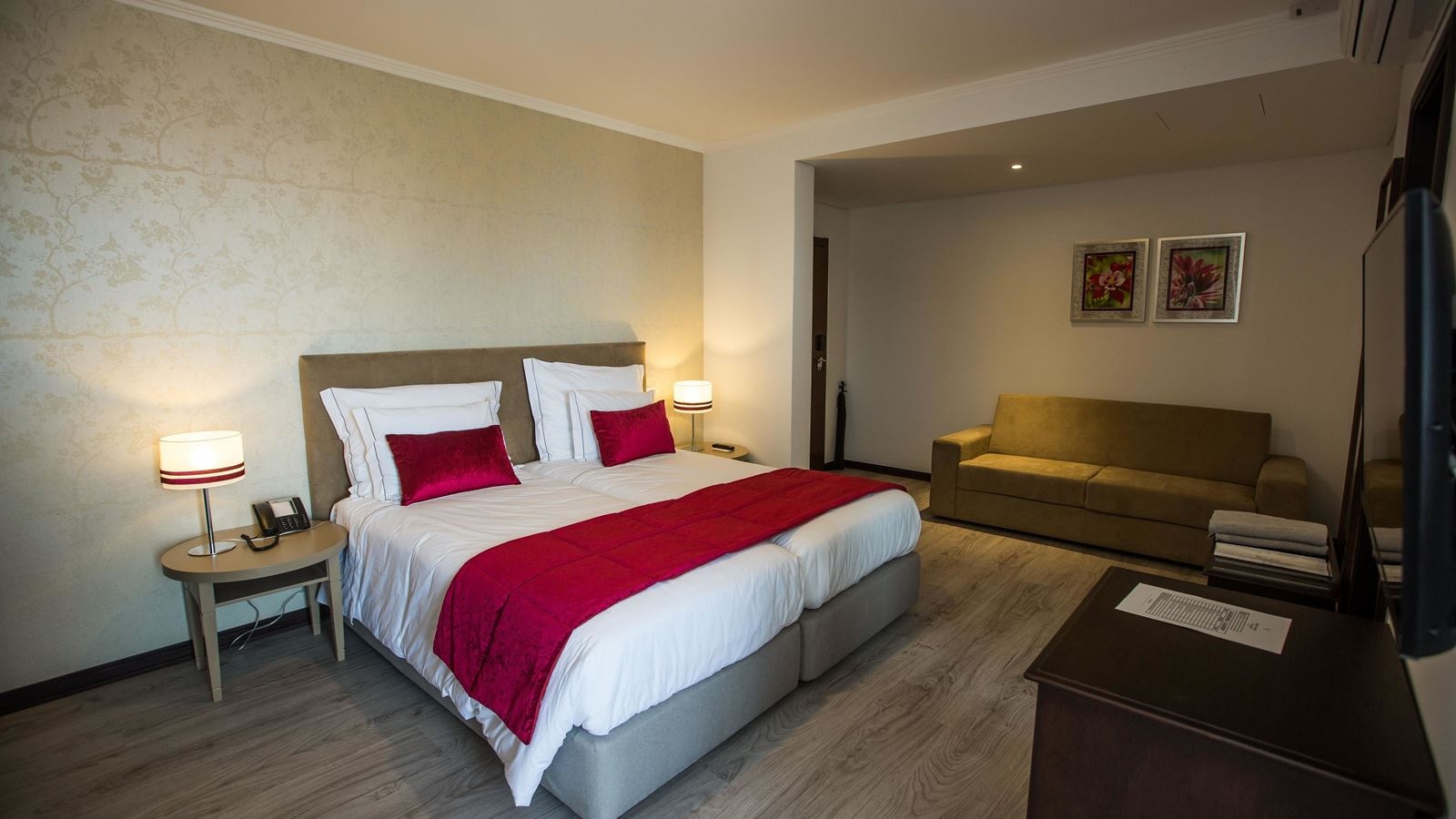 rooms-js-junior-suite