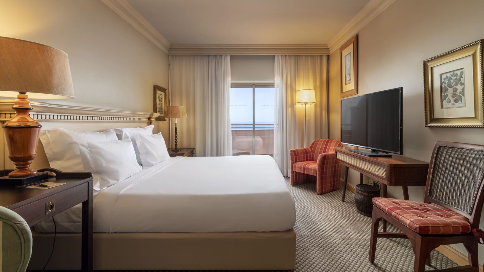 rooms-ocean-view-room-balcony-or-terrace