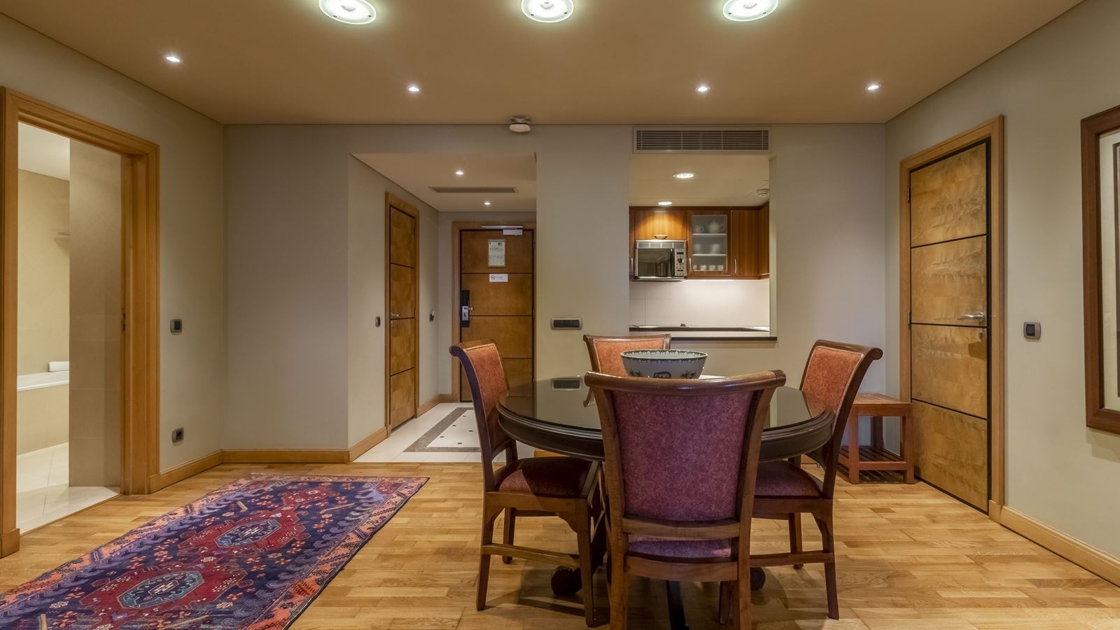 rooms-superior-suite-with-balconyor-terrace