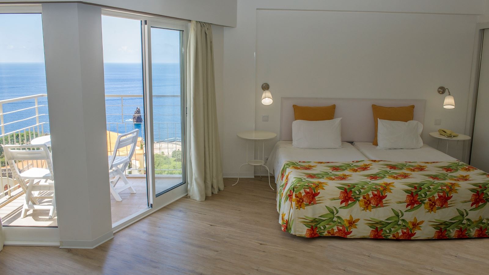 rooms-studio-standard-double-balcony-or-terrace